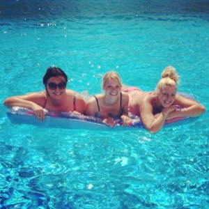 968829_10152274309457137_1117531450_n